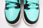 Nike SB Dunk Low "Diamond Tiffany"