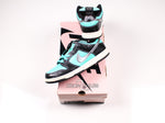 Nike SB Dunk Low "Diamond Tiffany"