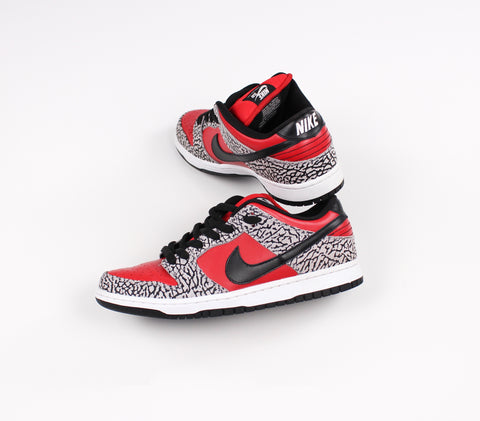 Nike SB Dunk Low "Supreme Red Cement"